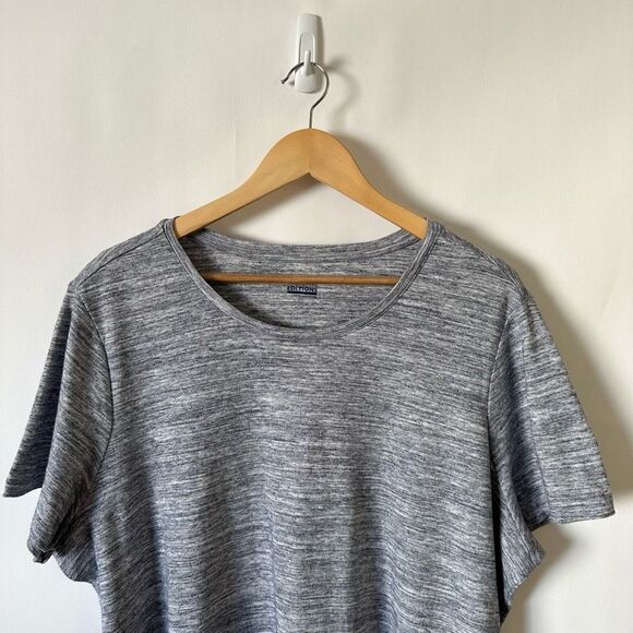 Basic Editions Gray Short Sleeve Tee - Picture 3 of 13